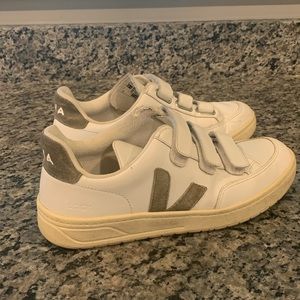 V-Lock Veja Sneakers size 7